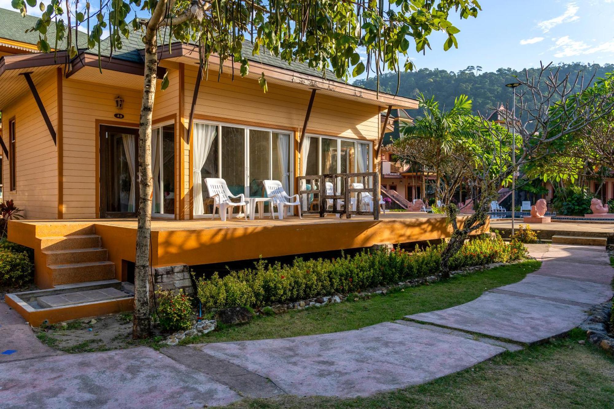 Coconut Beach Resort, Koh Chang Room photo